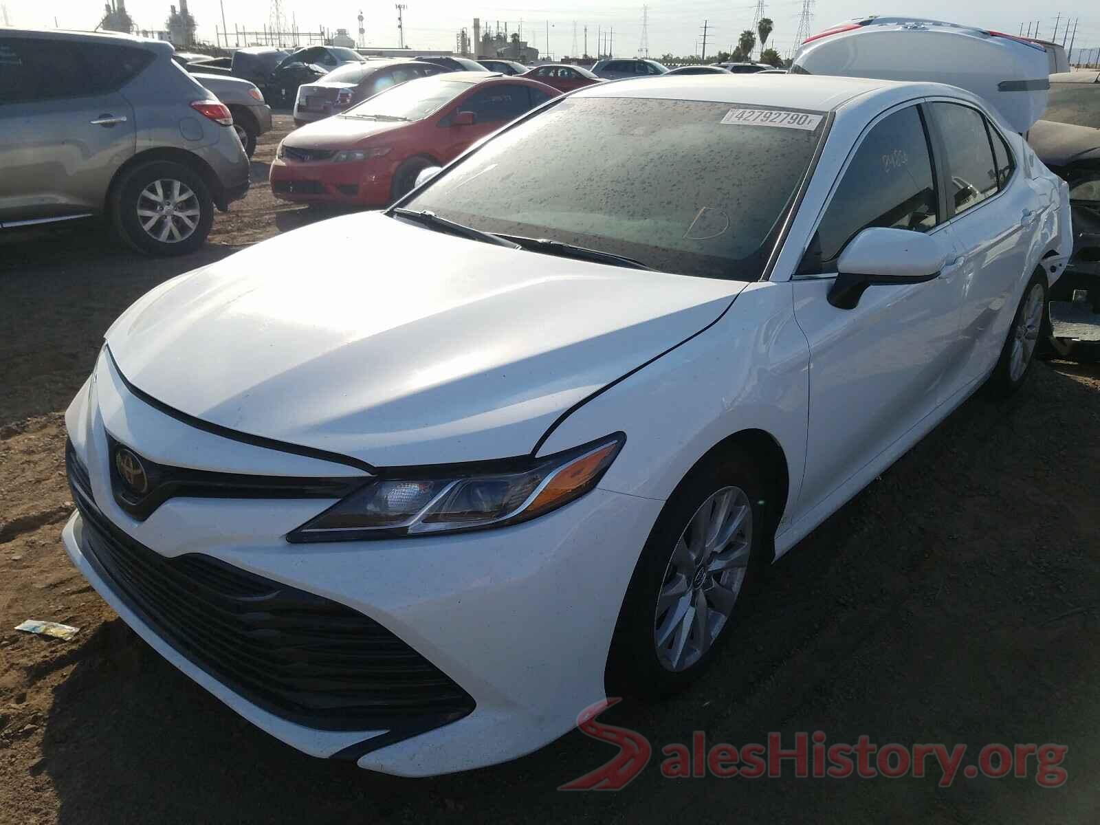 4T1B11HK8JU606279 2018 TOYOTA CAMRY