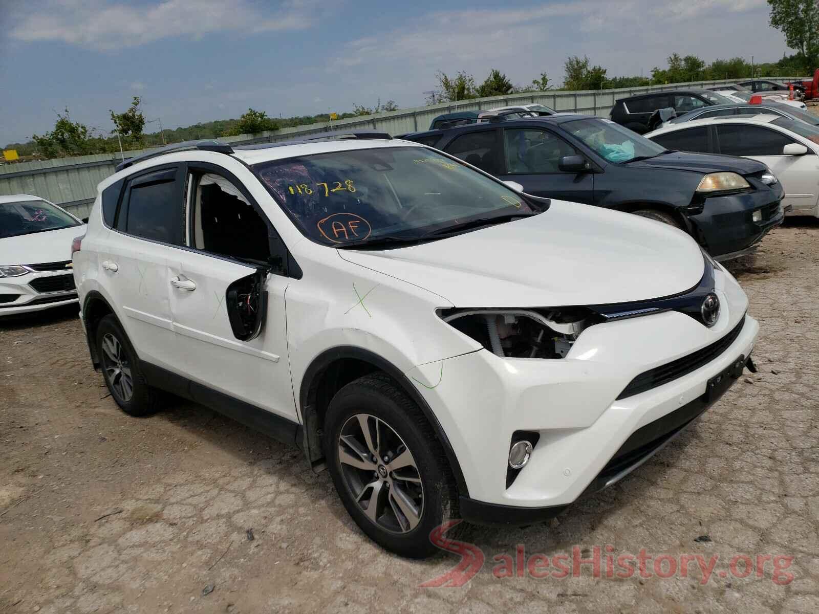 JTMRFREV7HJ118728 2017 TOYOTA RAV4