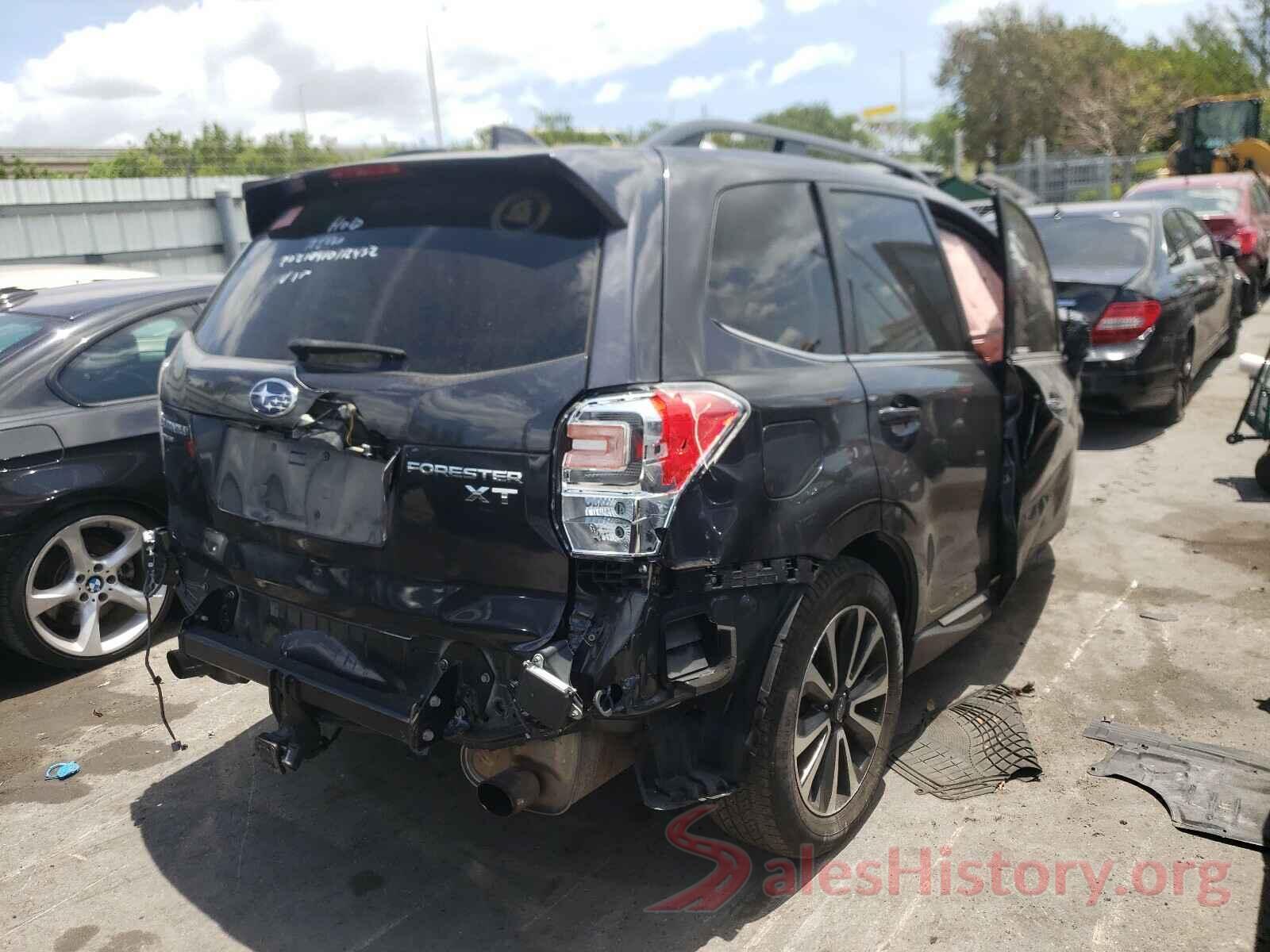 JF2SJGWC8JH429049 2018 SUBARU FORESTER