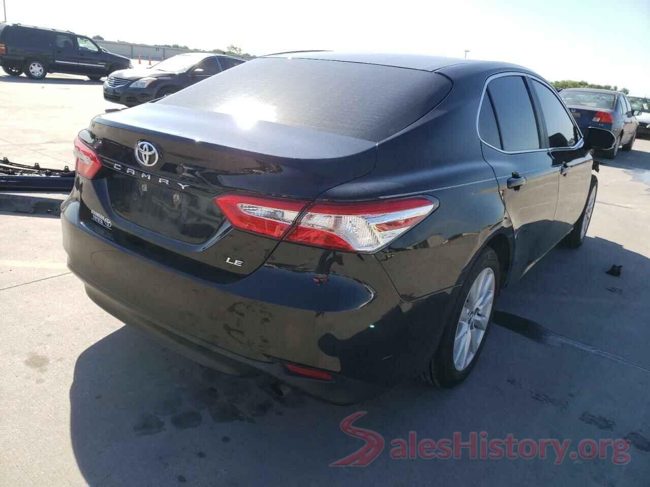 4T1B11HK8JU139137 2018 TOYOTA CAMRY