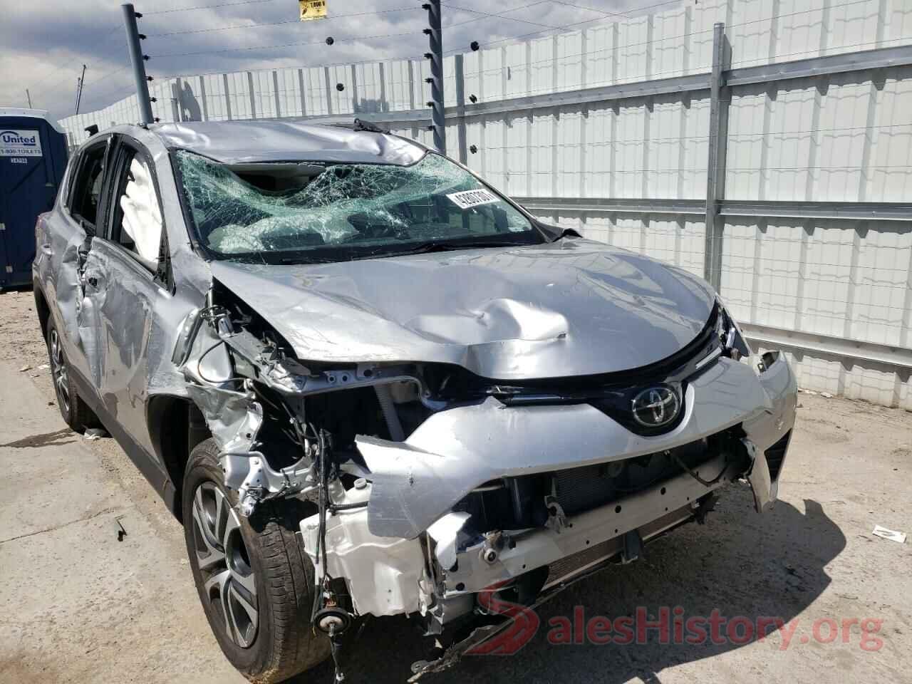 JTMBFREV7JJ253330 2018 TOYOTA RAV4