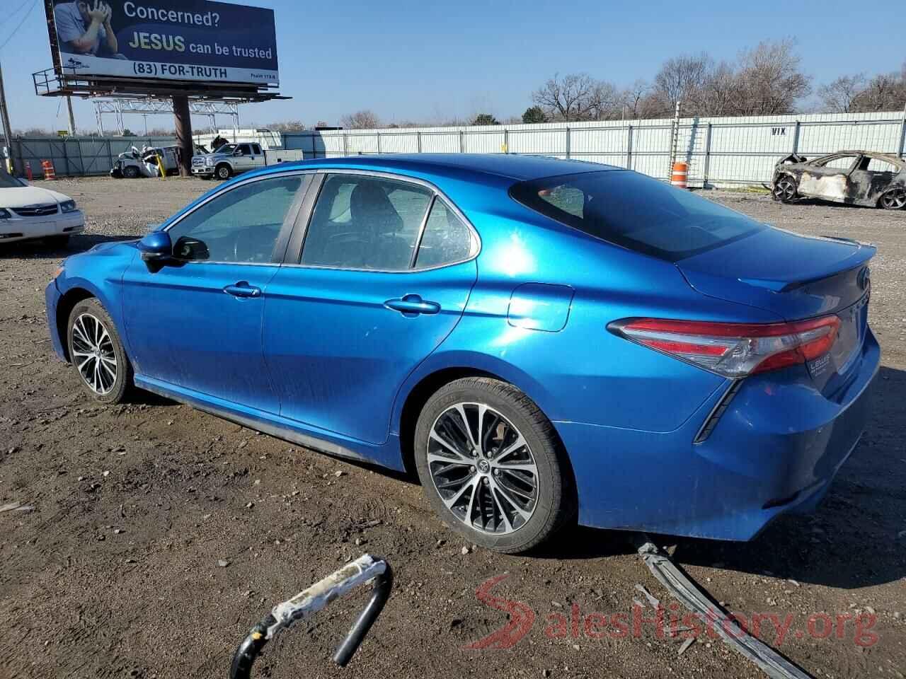 4T1B11HK4JU108869 2018 TOYOTA CAMRY