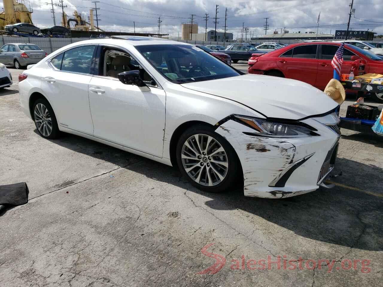 58AD21B13LU009848 2020 LEXUS ES300