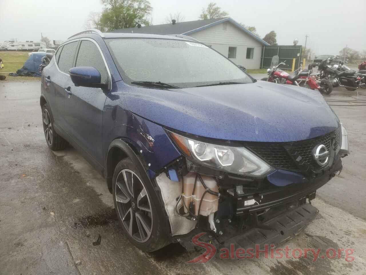 JN1BJ1CP4HW008652 2017 NISSAN ROGUE