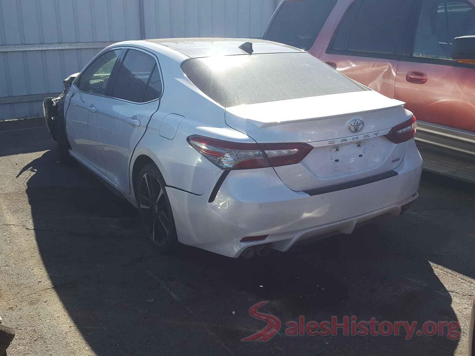 4T1B61HK1JU012411 2018 TOYOTA CAMRY