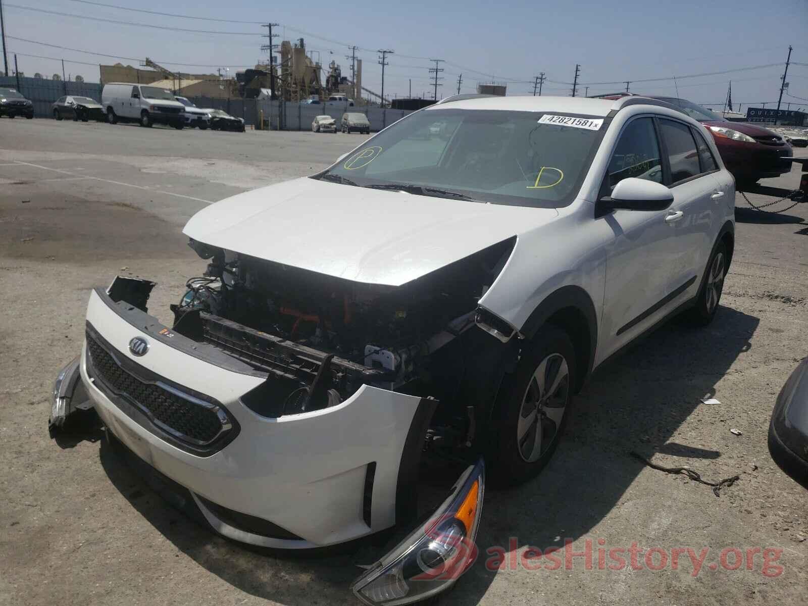 KNDCB3LC5K5305630 2019 KIA NIRO