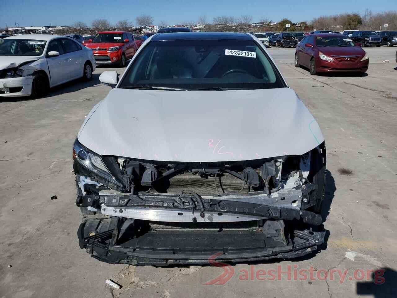 4T1B61HK1JU038619 2018 TOYOTA CAMRY