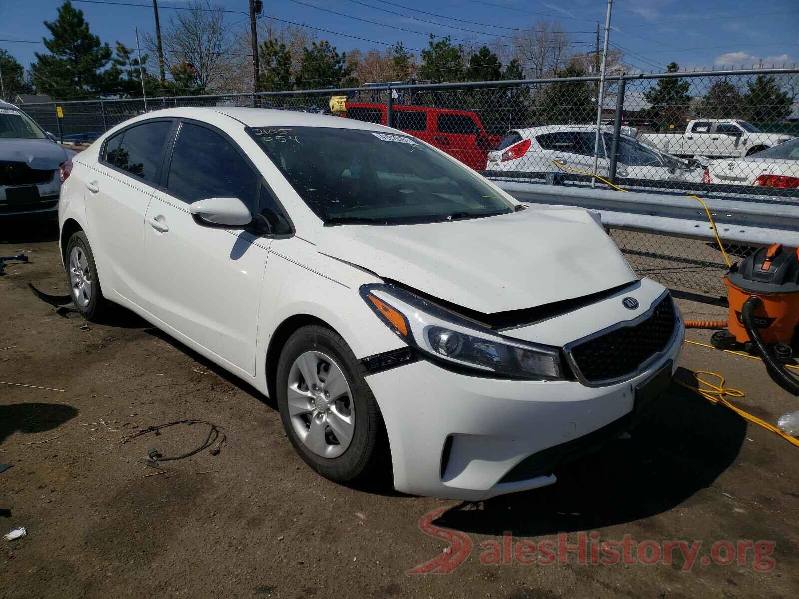 3KPFK4A71HE029999 2017 KIA FORTE