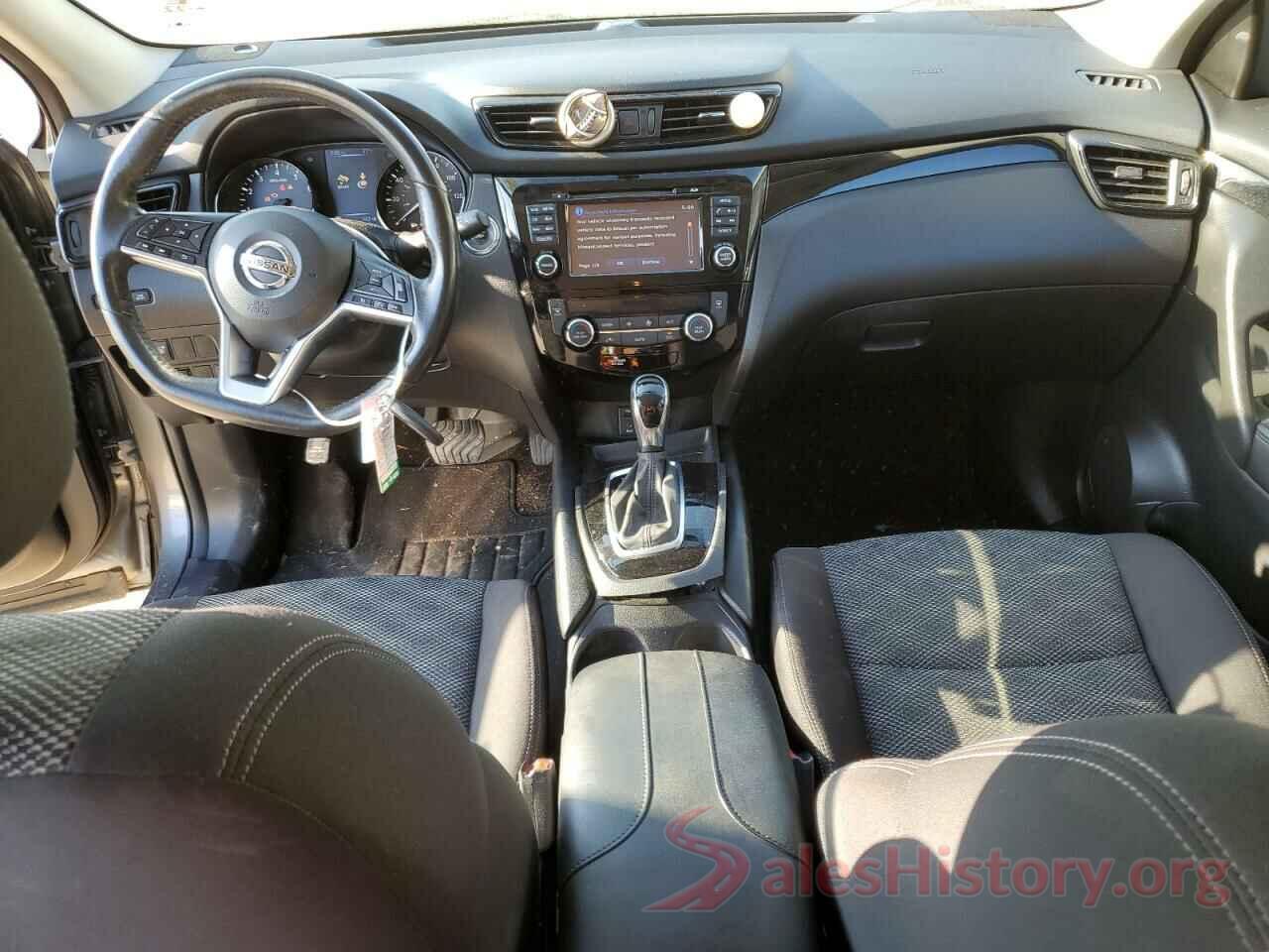 JN1BJ1CR9JW205307 2018 NISSAN ROGUE