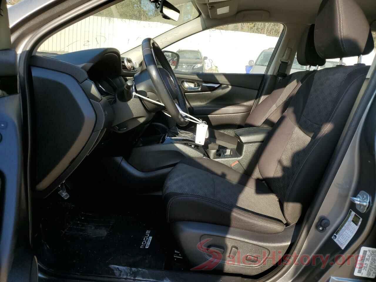 JN1BJ1CR9JW205307 2018 NISSAN ROGUE