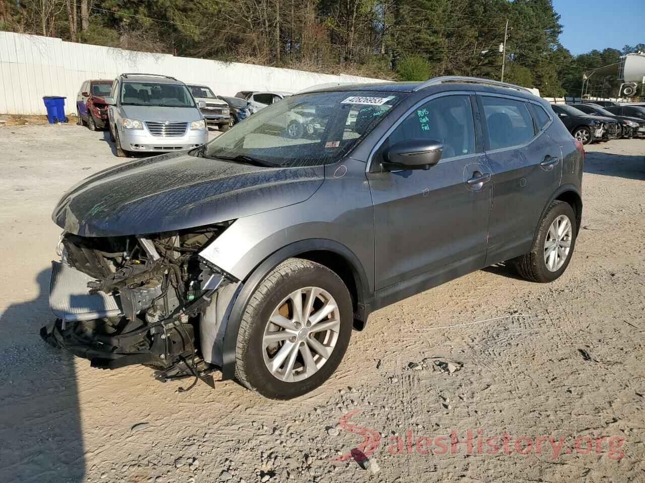 JN1BJ1CR9JW205307 2018 NISSAN ROGUE