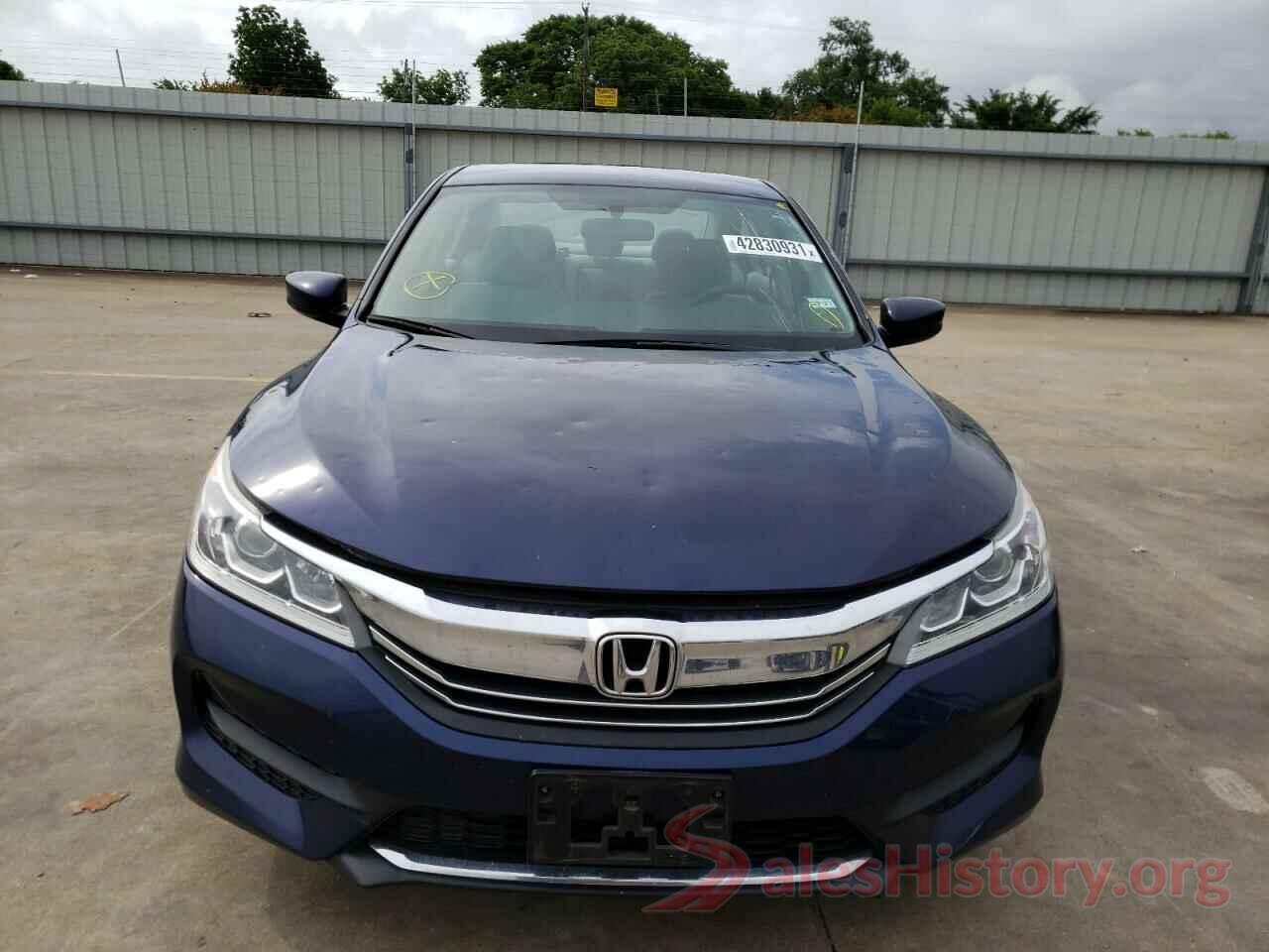 1HGCR2F30HA229138 2017 HONDA ACCORD