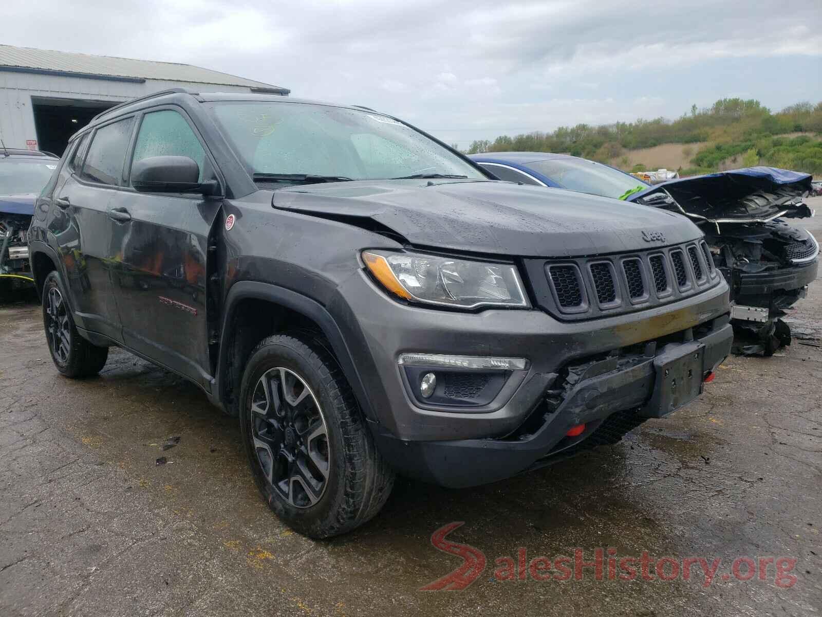 3C4NJDDB3KT627786 2019 JEEP COMPASS