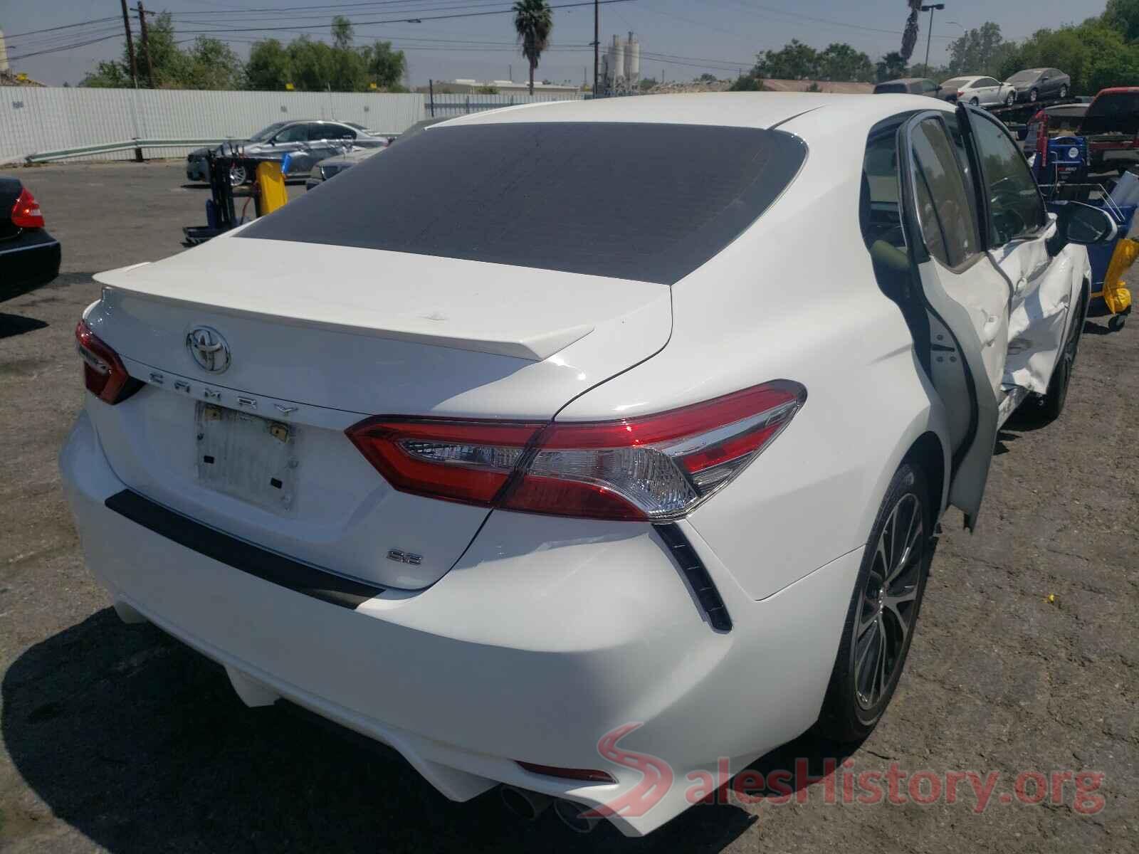 4T1B11HK7JU594044 2018 TOYOTA CAMRY