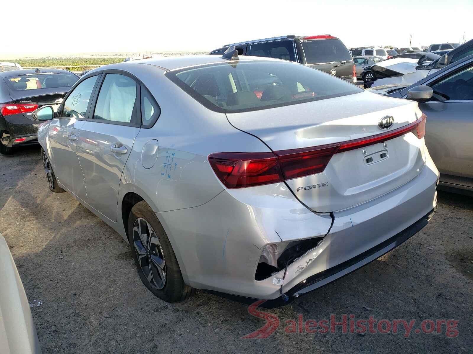 3KPF24AD7ME295561 2021 KIA FORTE