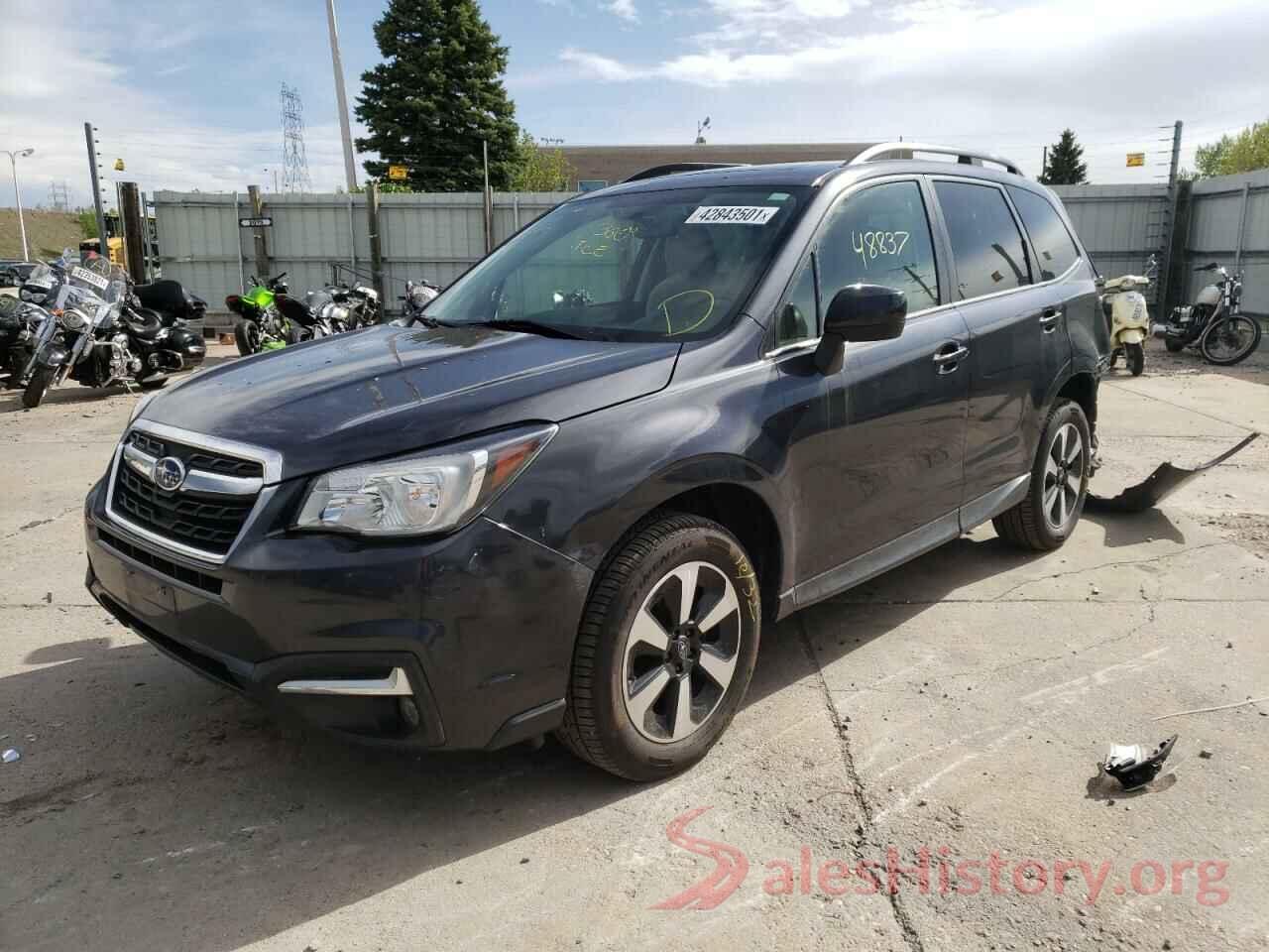 JF2SJAGC4HH521720 2017 SUBARU FORESTER