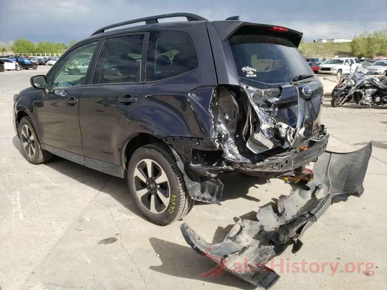 JF2SJAGC4HH521720 2017 SUBARU FORESTER