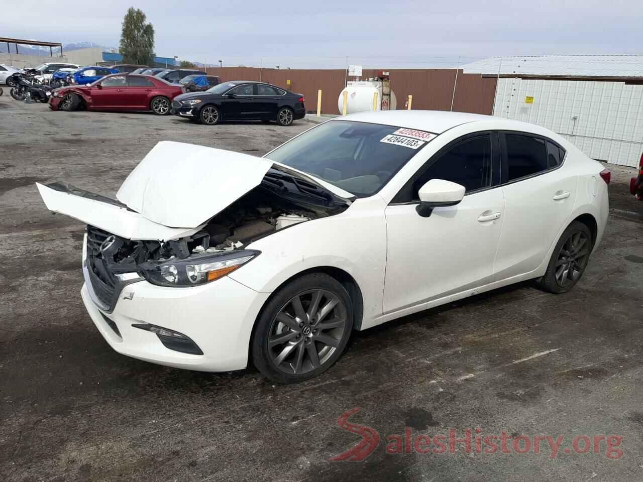 3MZBN1V32JM254954 2018 MAZDA 3