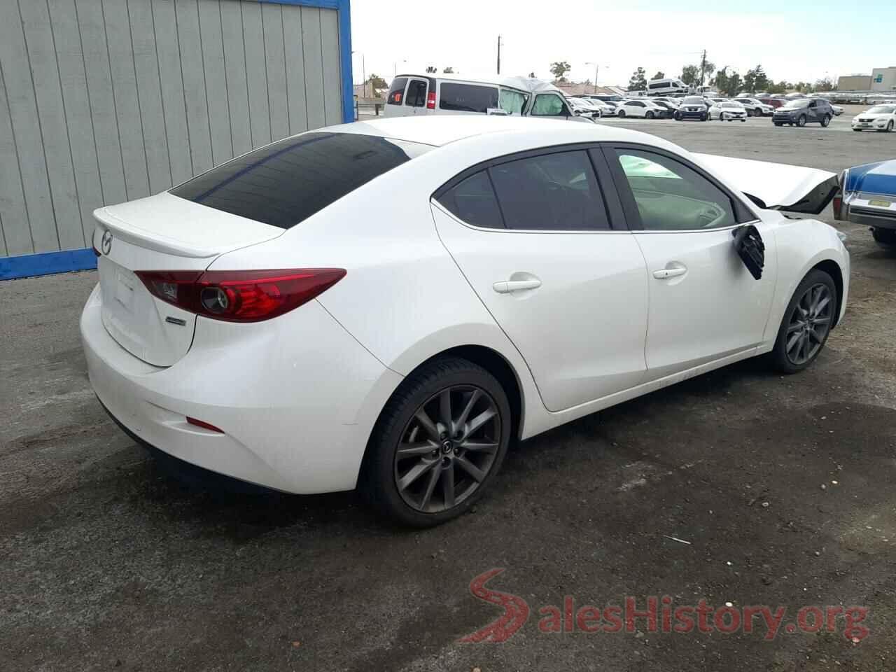 3MZBN1V32JM254954 2018 MAZDA 3