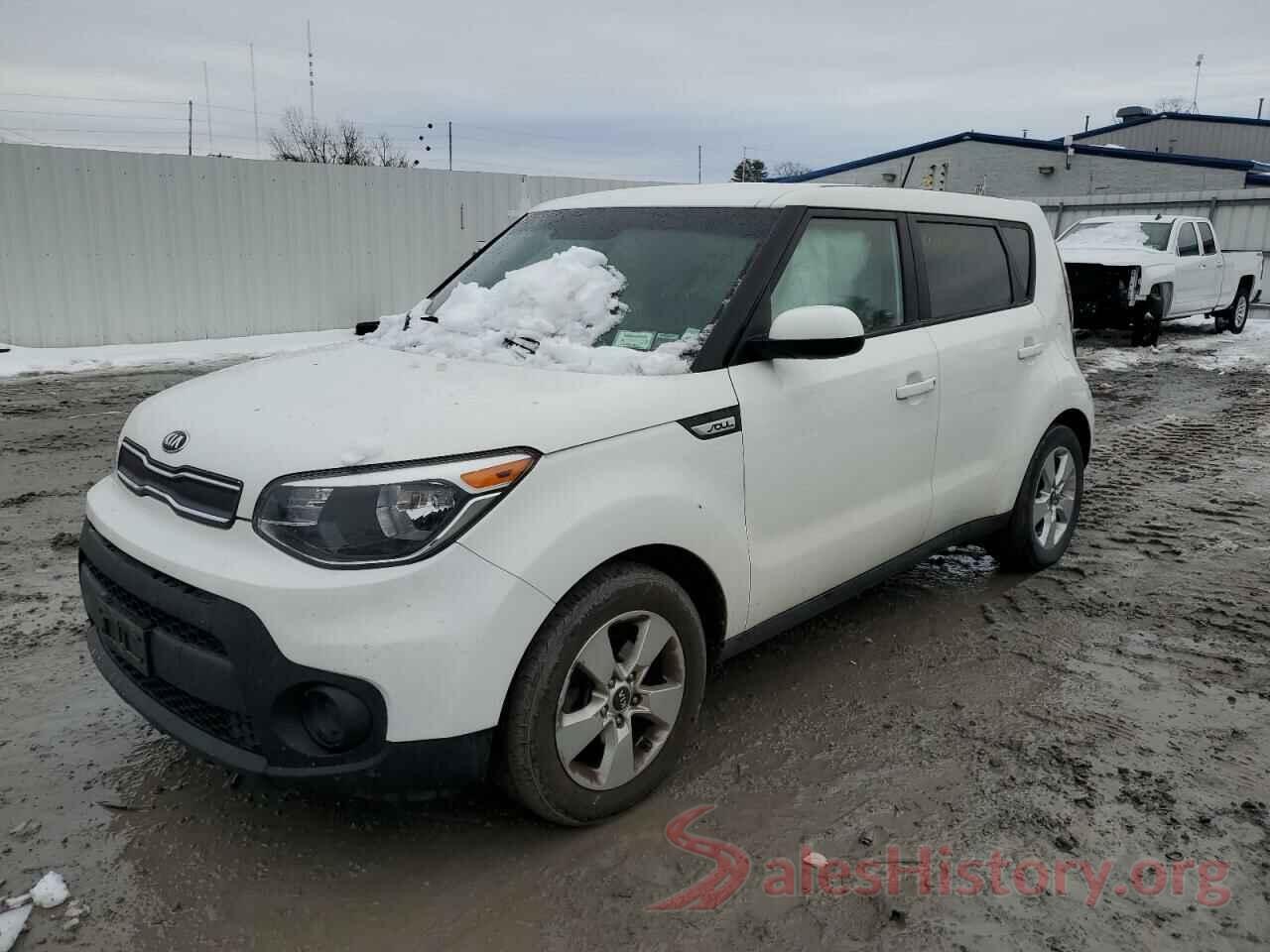 KNDJN2A22J7573198 2018 KIA SOUL