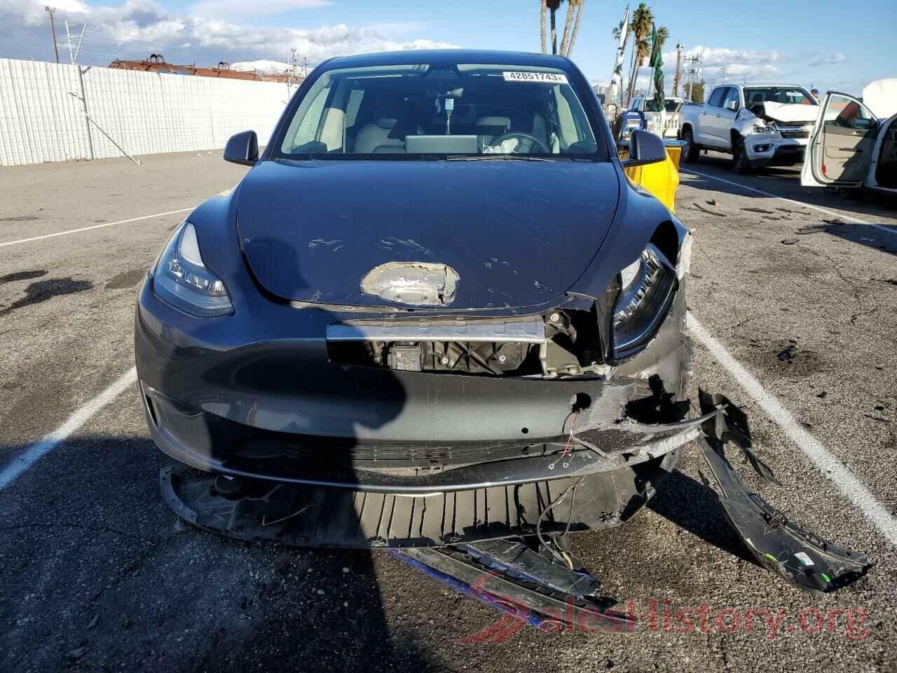 5YJYGDEE5MF100922 2021 TESLA MODEL Y