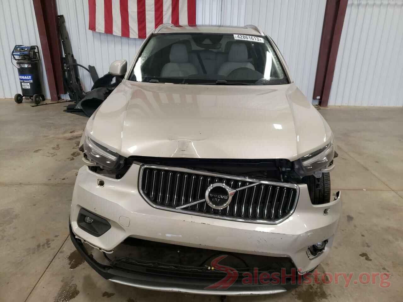 YV4162UL8K2125920 2019 VOLVO XC40