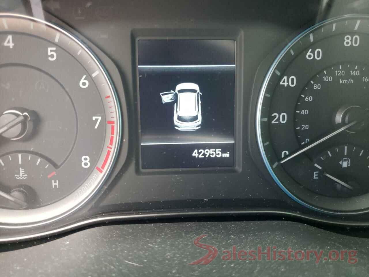 KM8K33A52JU078765 2018 HYUNDAI KONA