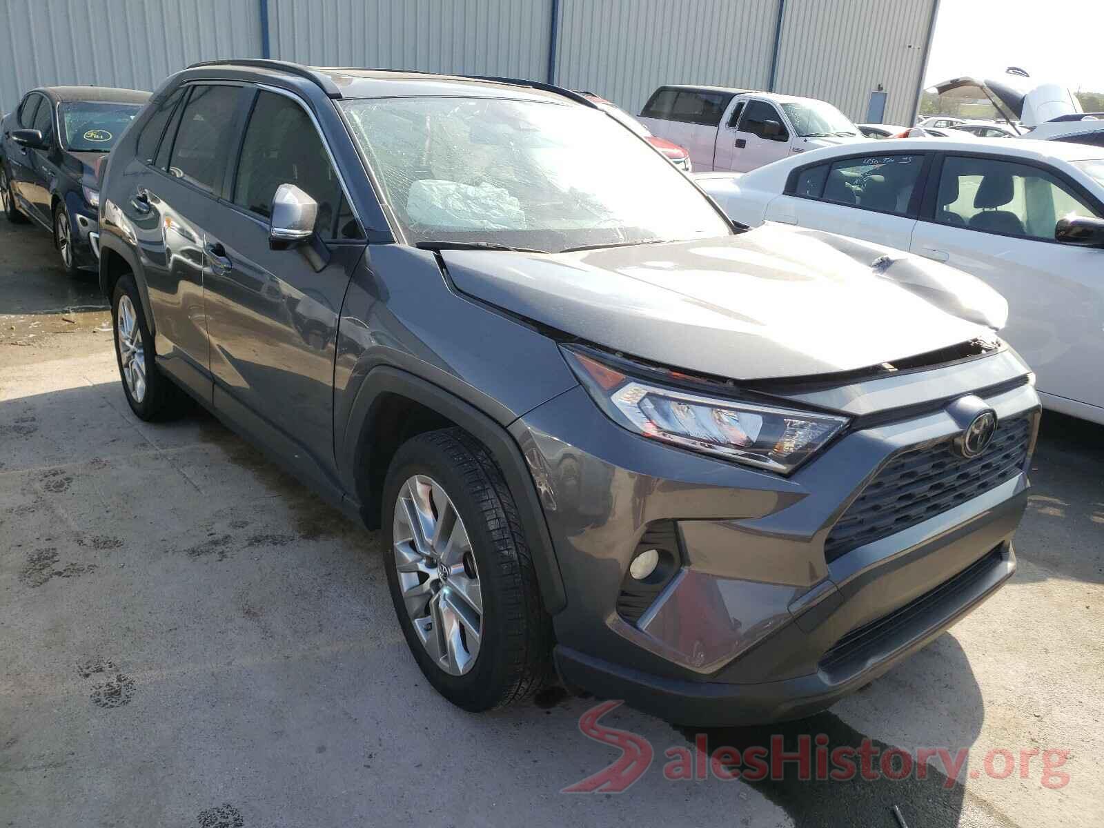 JTMC1RFV3KD032471 2019 TOYOTA RAV4