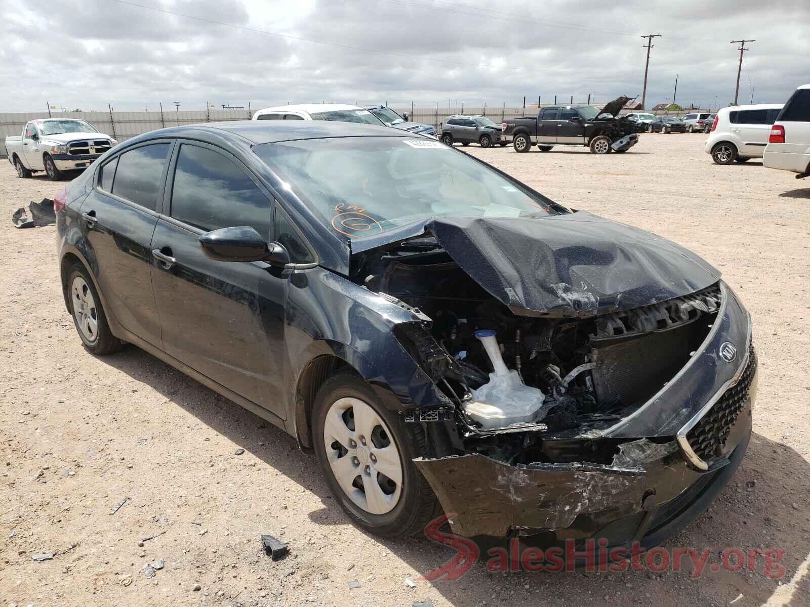 3KPFK4A79JE243001 2018 KIA FORTE