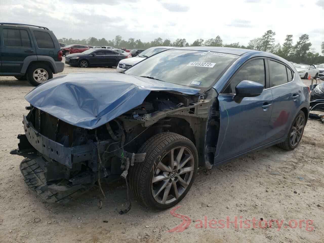 3MZBN1M32JM233717 2018 MAZDA 3