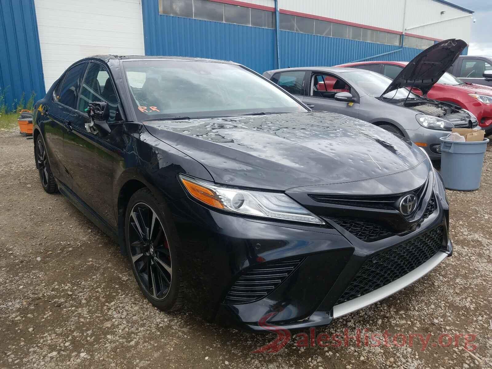 4T1BZ1HK8JU018018 2018 TOYOTA CAMRY