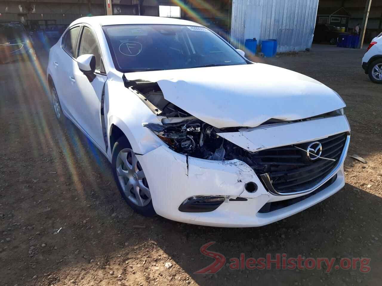 3MZBN1U77JM240858 2018 MAZDA 3