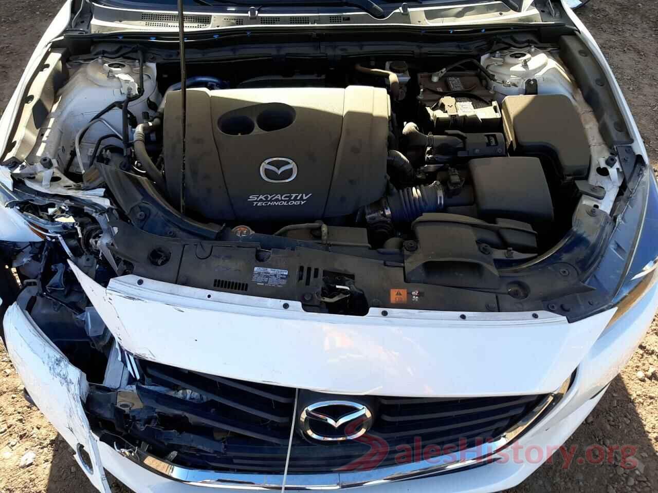 3MZBN1U77JM240858 2018 MAZDA 3