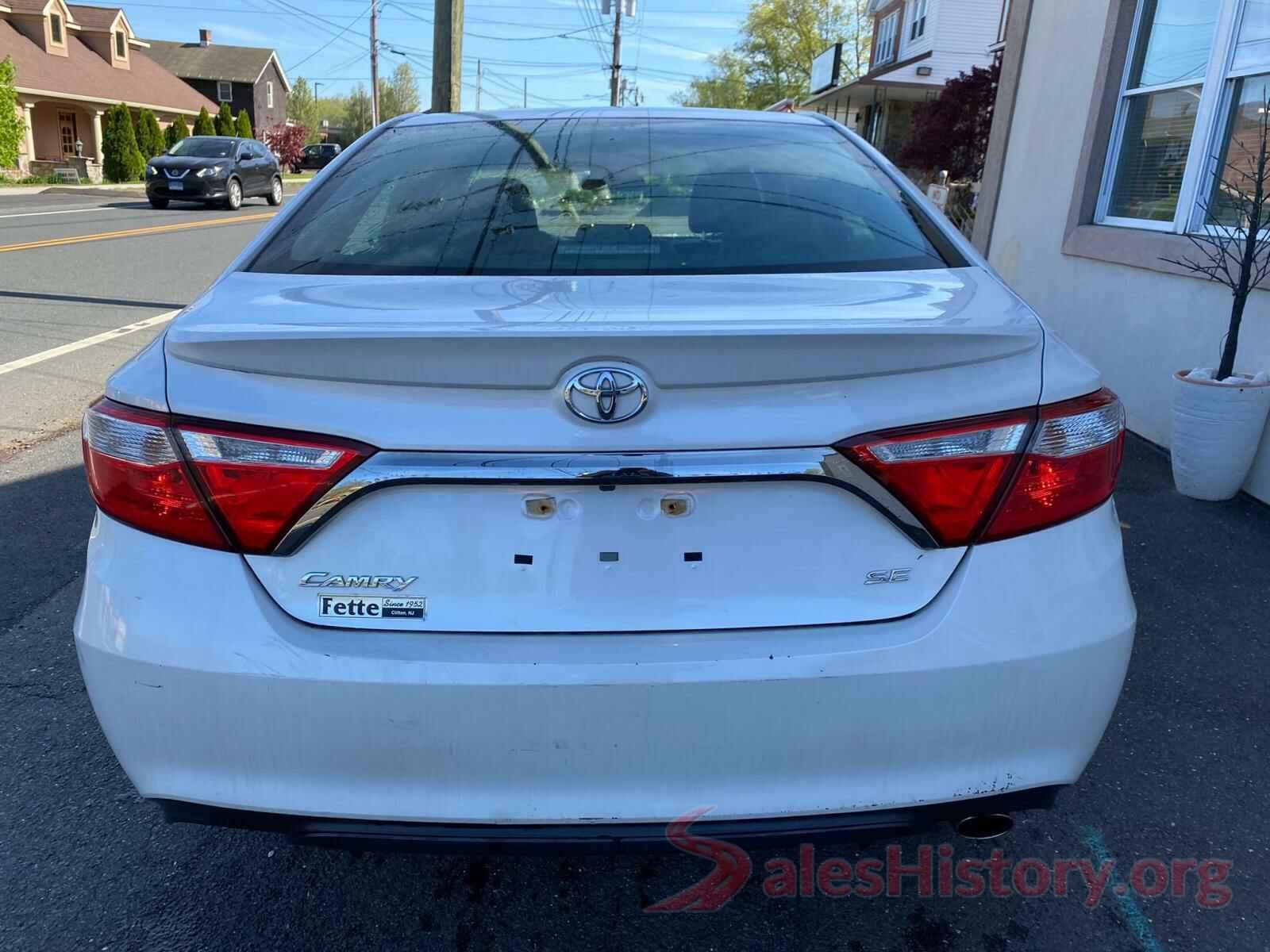 4T1BF1FK0GU220596 2016 TOYOTA CAMRY