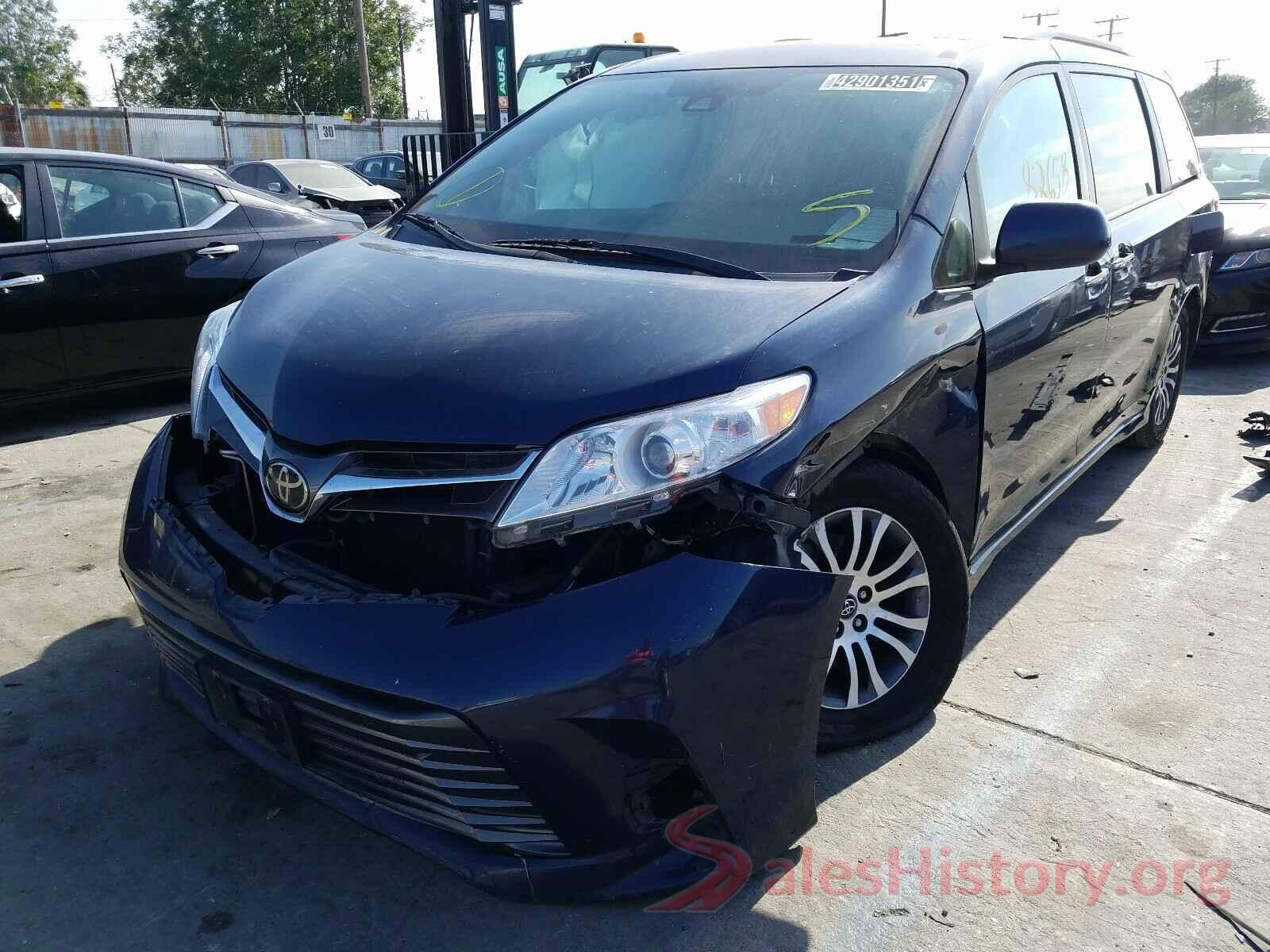 5TDYZ3DC5JS925757 2018 TOYOTA SIENNA