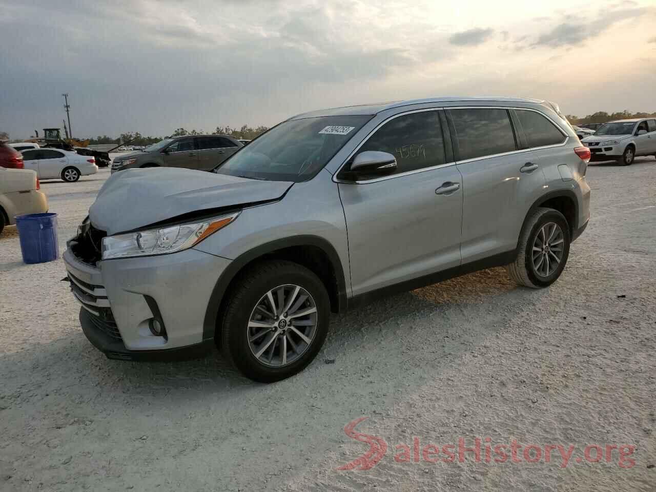 5TDKZRFH7KS562221 2019 TOYOTA HIGHLANDER