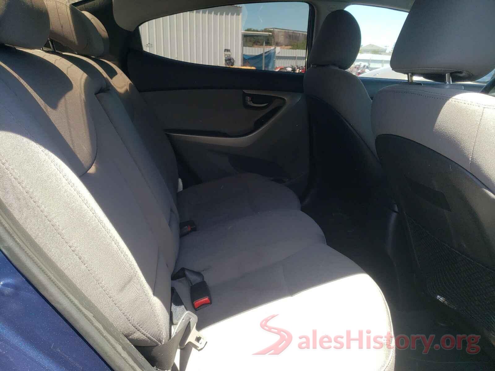 5NPDH4AE4GH735010 2016 HYUNDAI ELANTRA