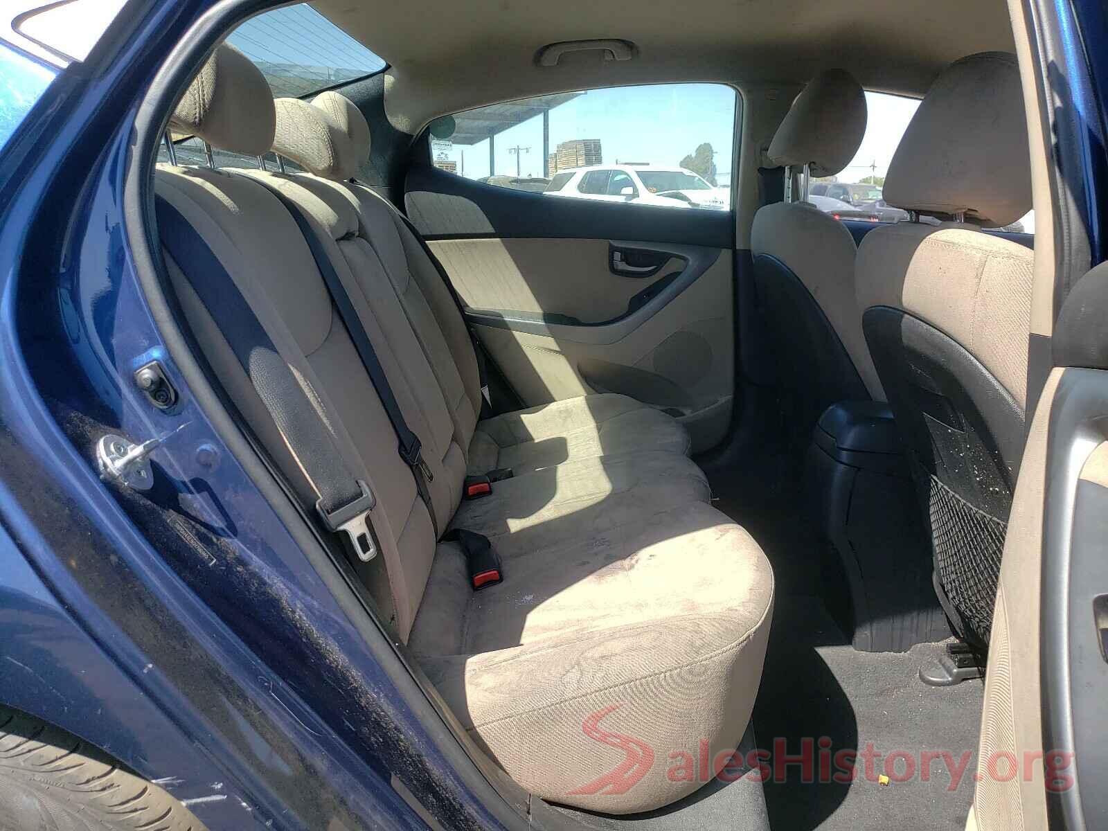 5NPDH4AE8GH706965 2016 HYUNDAI ELANTRA