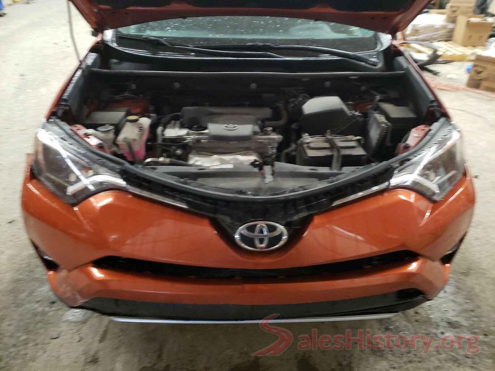 2T3RFREV6GW478136 2016 TOYOTA RAV4