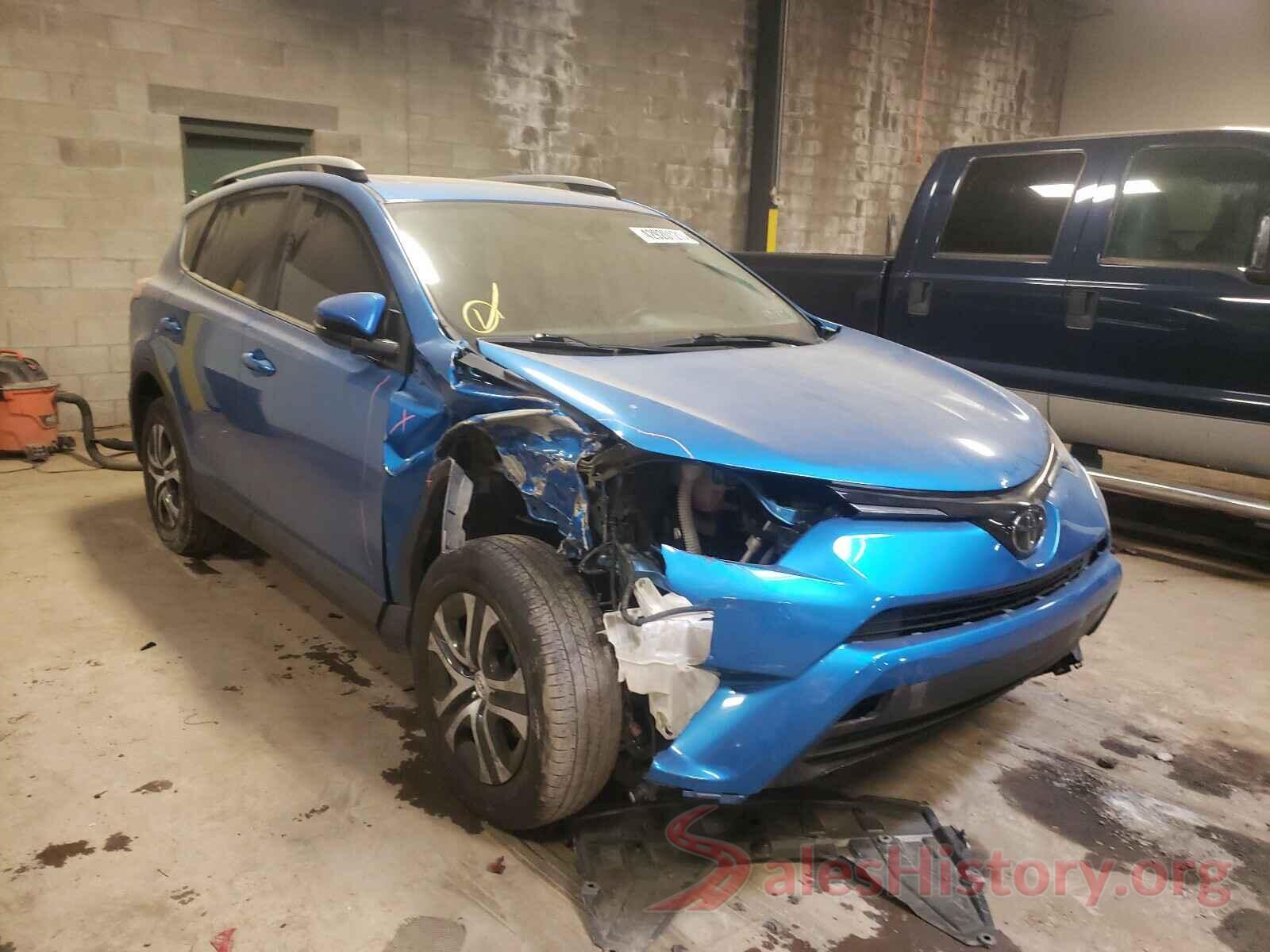 2T3RFREV6HW556903 2017 TOYOTA RAV4