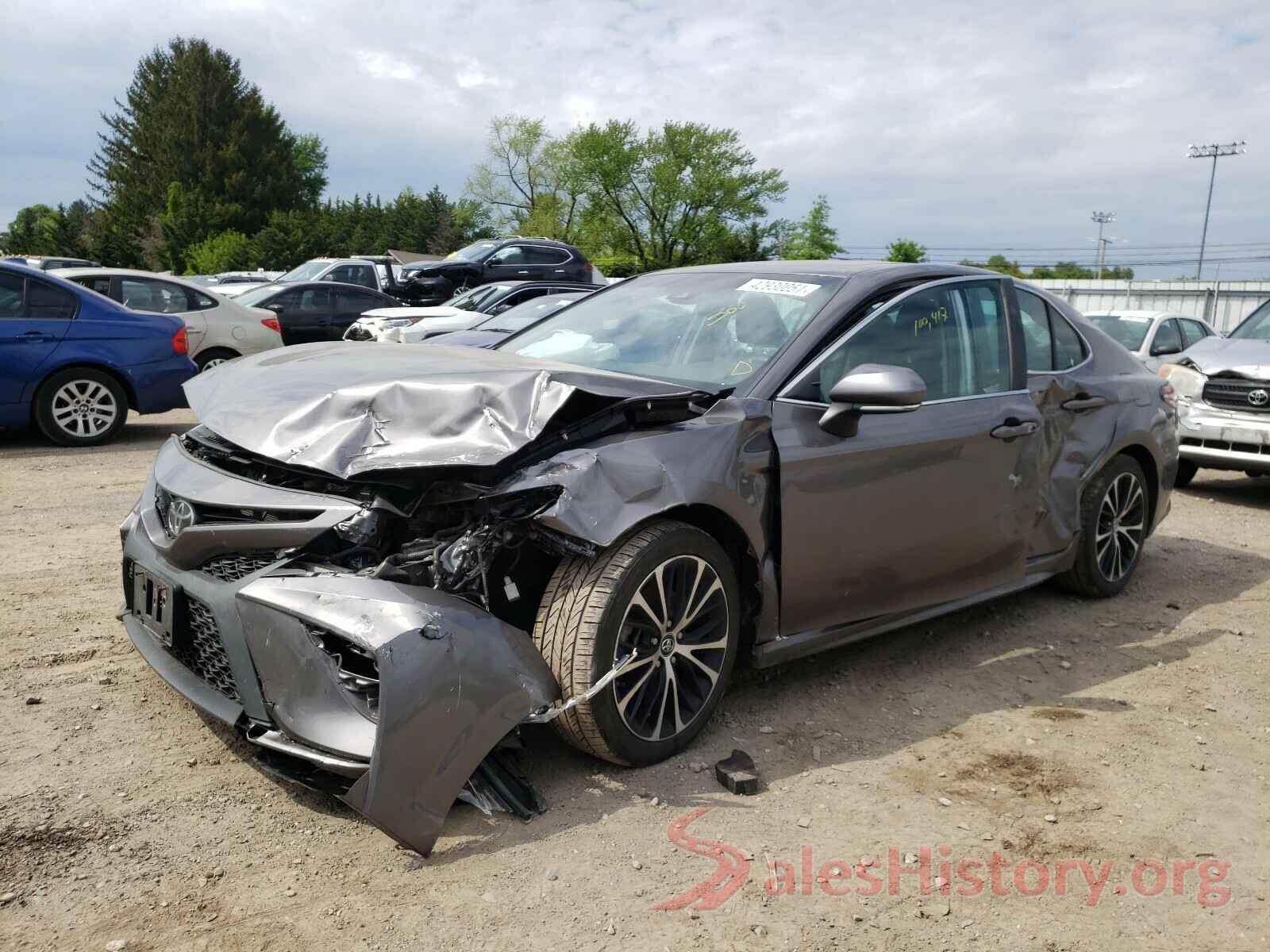 4T1B11HK0JU037668 2018 TOYOTA CAMRY