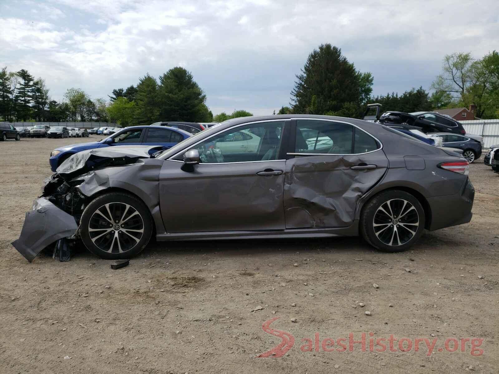 4T1B11HK0JU037668 2018 TOYOTA CAMRY