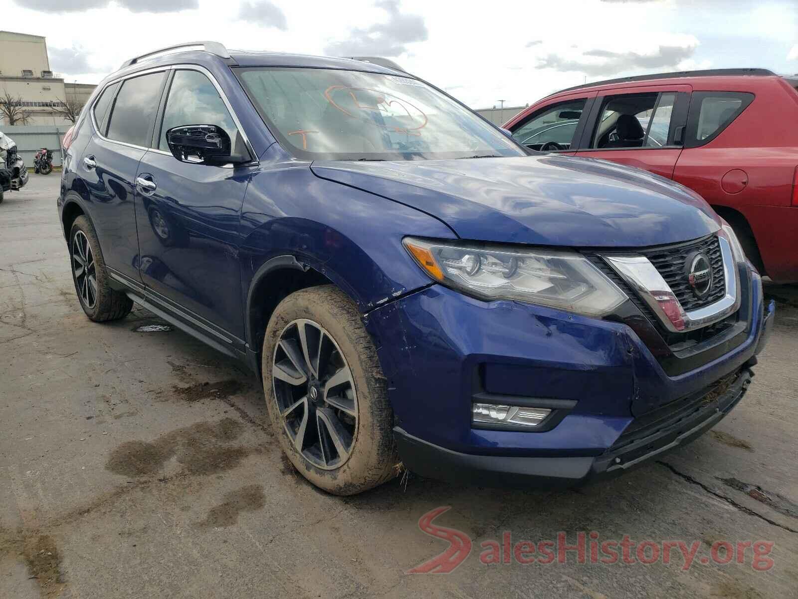 JN8AT2MV8JW351996 2018 NISSAN ROGUE