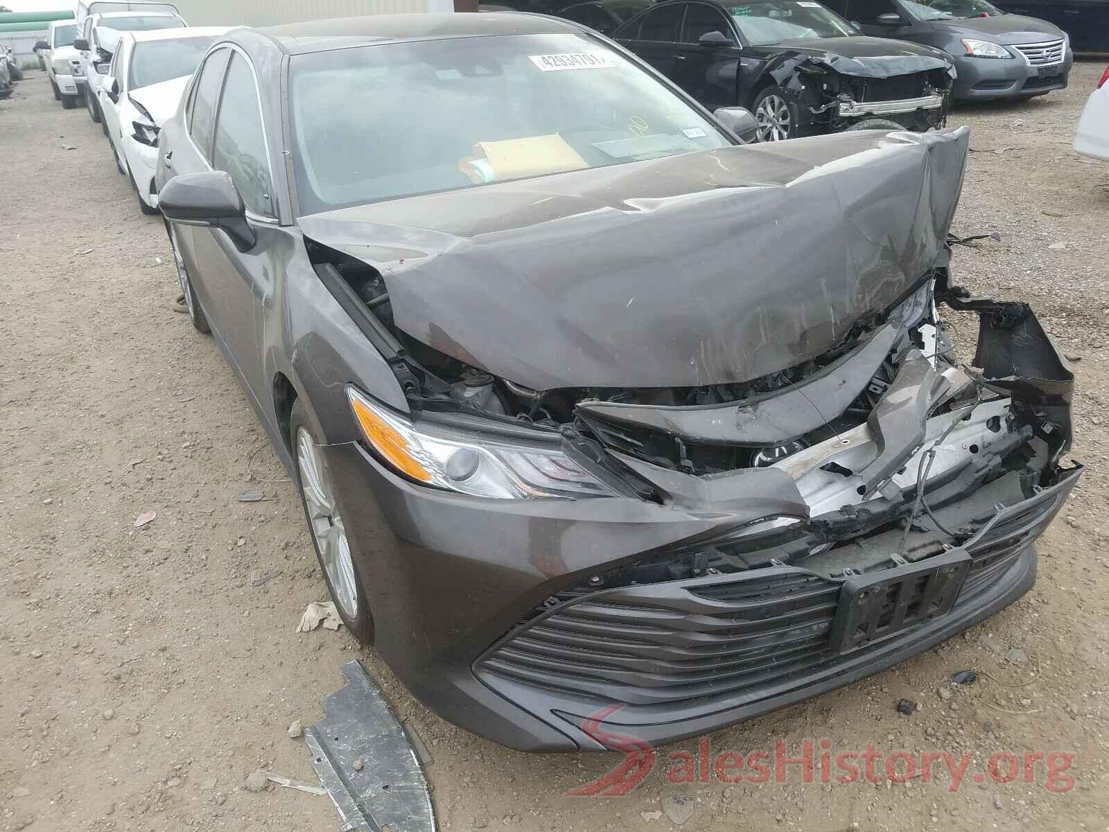 4T1B11HK9JU026040 2018 TOYOTA CAMRY