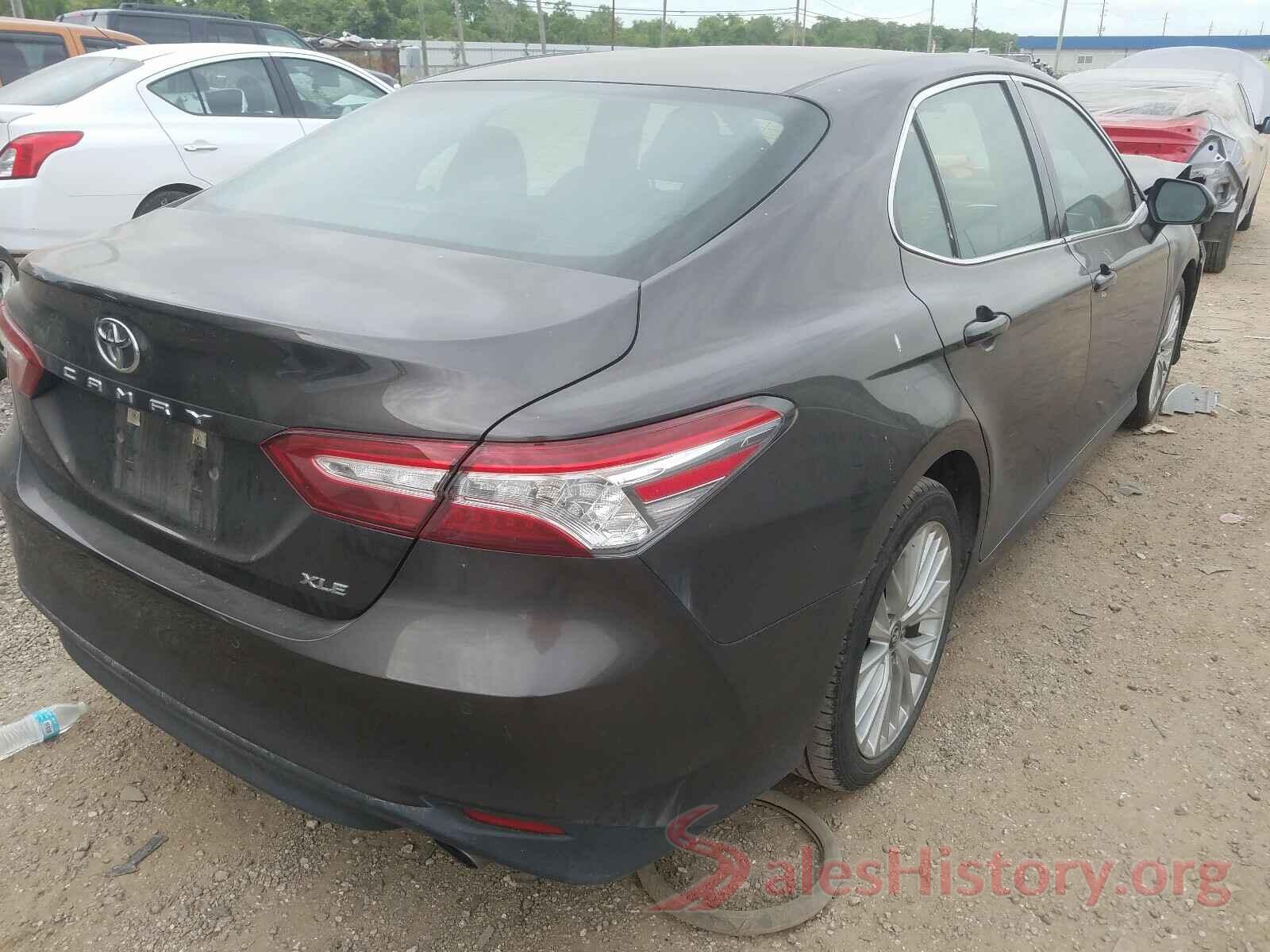 4T1B11HK9JU026040 2018 TOYOTA CAMRY