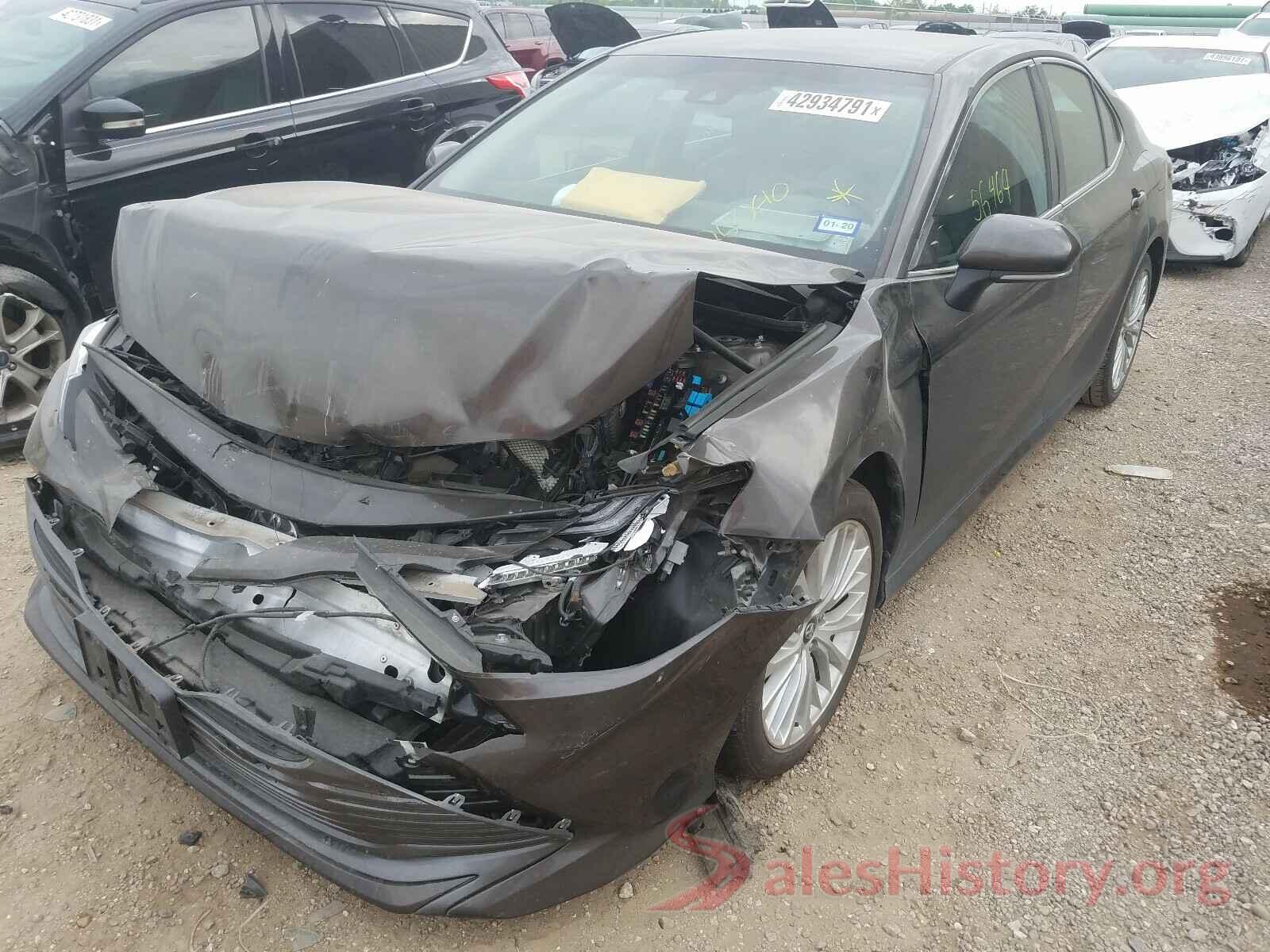 4T1B11HK9JU026040 2018 TOYOTA CAMRY