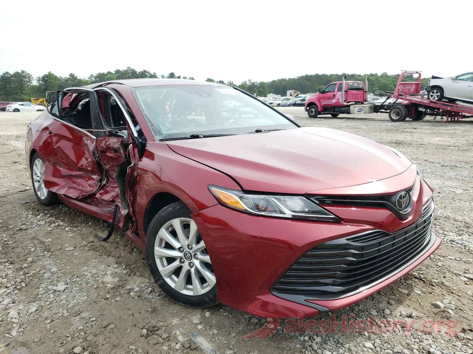 4T1B11HK3KU745642 2019 TOYOTA CAMRY