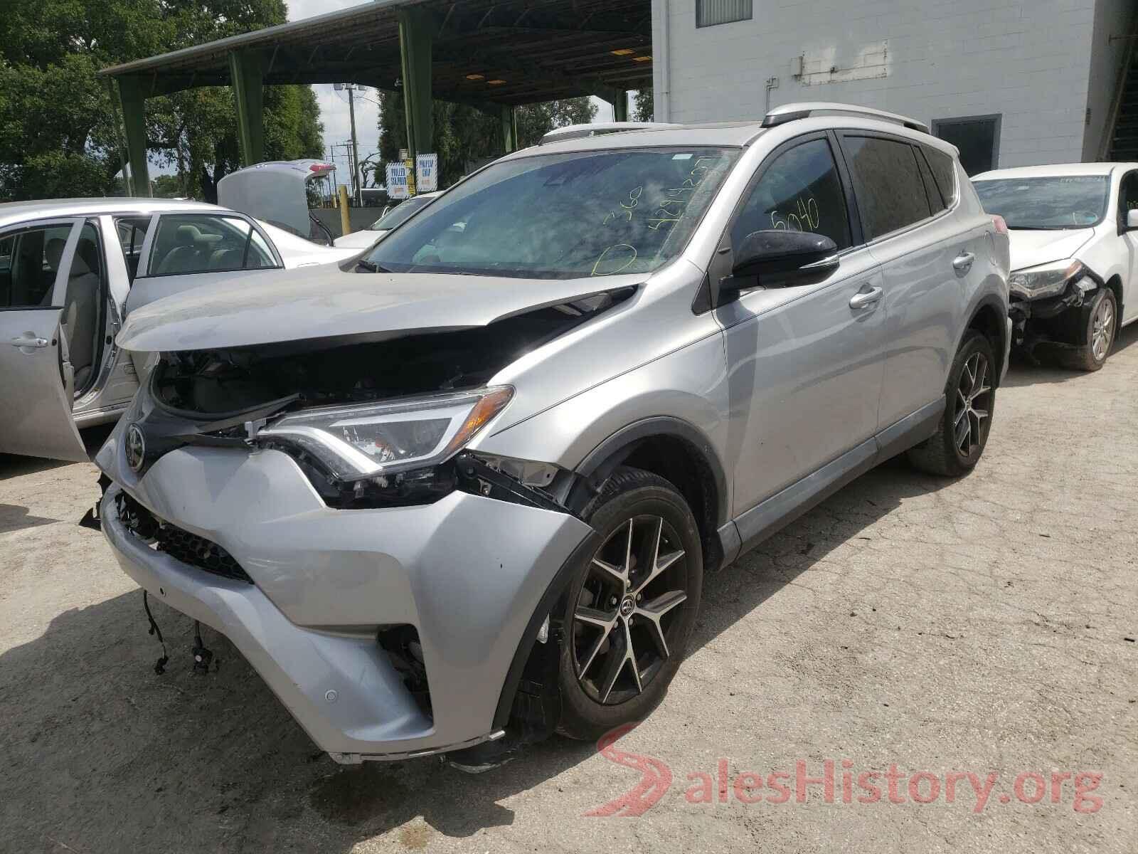 2T3NFREVXJW424814 2018 TOYOTA RAV4