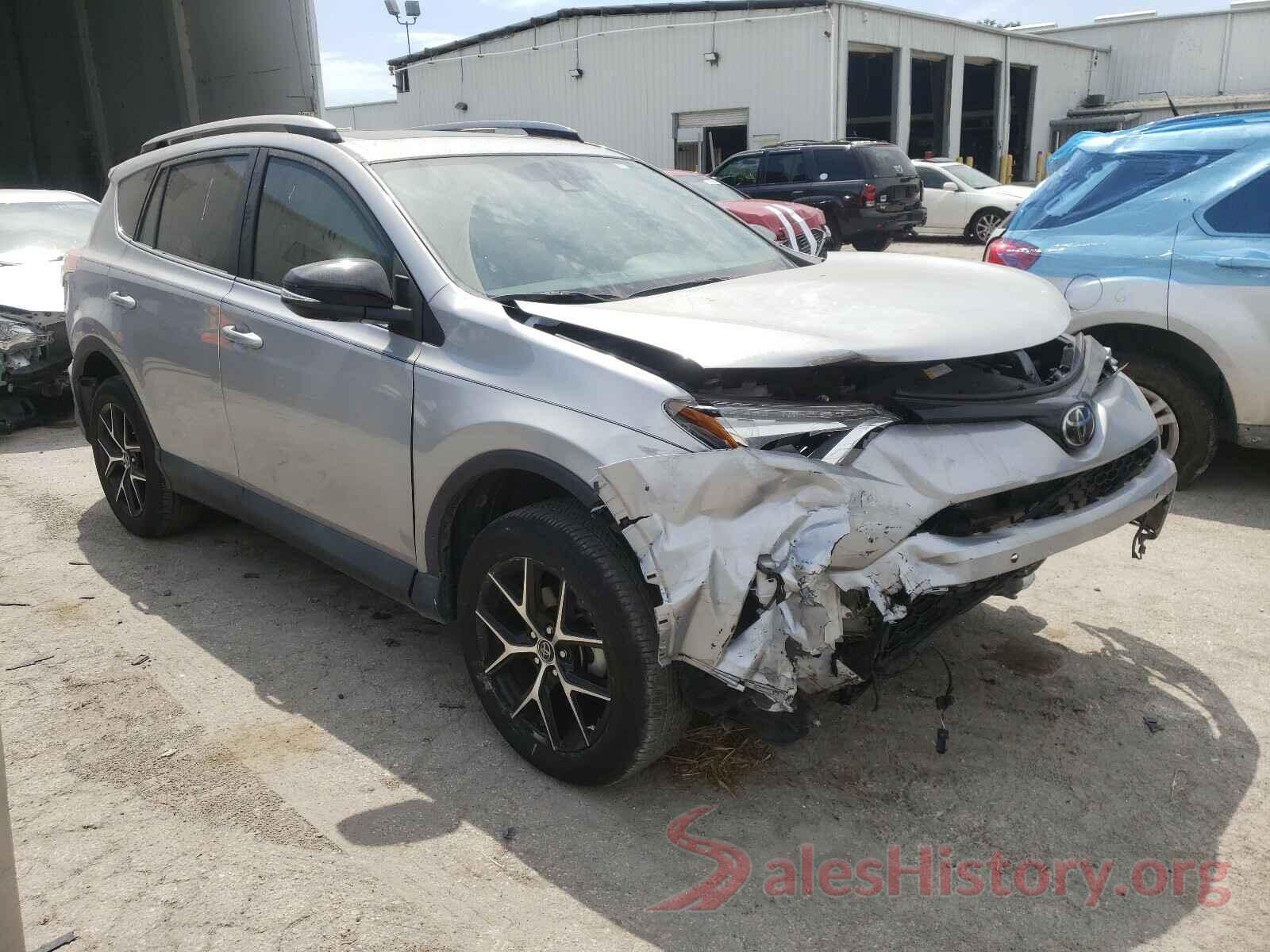 2T3NFREVXJW424814 2018 TOYOTA RAV4