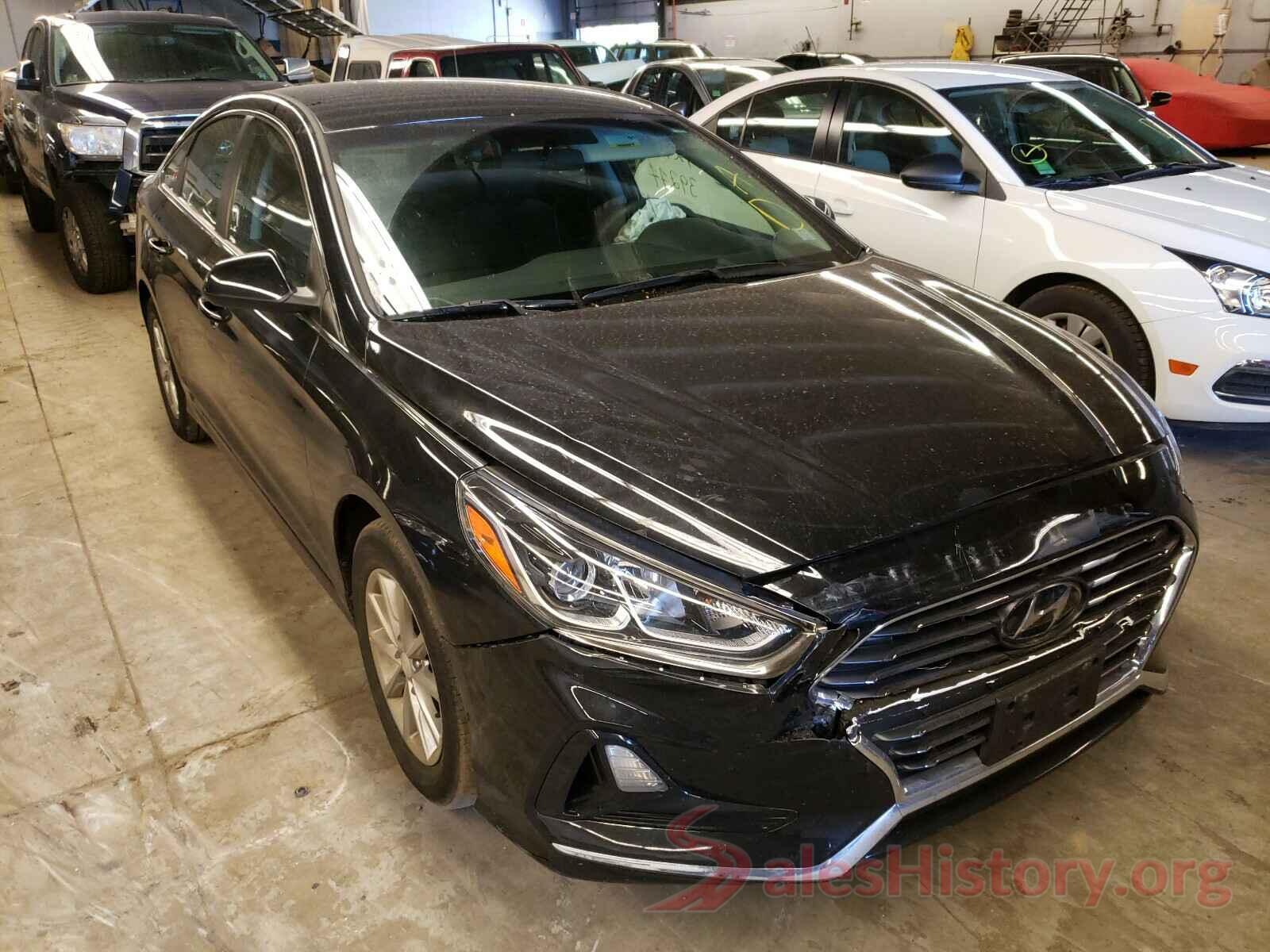 5NPE24AF9JH718256 2018 HYUNDAI SONATA